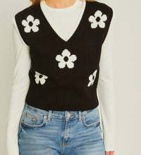 Load image into Gallery viewer, Flower Sweater Vest