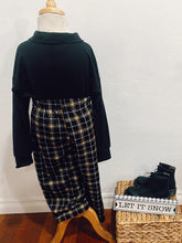 Load image into Gallery viewer, Plaid Ankle Pants
